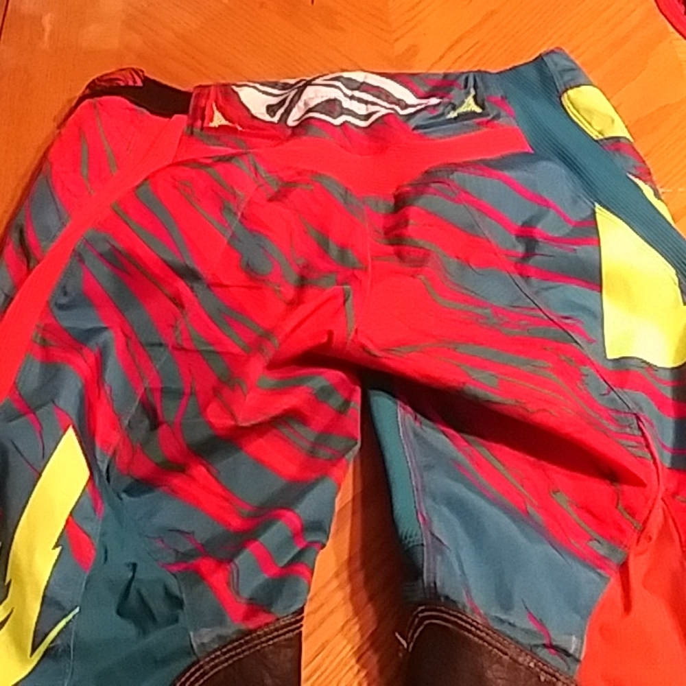 Fly Racing Kinetic Relapse Gear Set - Picture 5 of 11